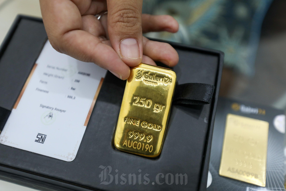 Harga Emas Tetap Kuat Dekati Rekor, Geopolitik dan The Fed Jadi Pendorong