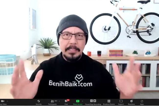 Andy F Noya Ajak Mahasiswa UIN Saizu Hadapi Arus Informasi Digital dengan Literasi Kritis
