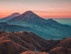 Dataran Tinggi Dieng: Wisata Alam Banjarnegara dengan Sunrise dan Rambut Gimbal