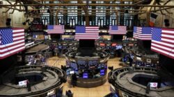 S&P 500 dan Nasdaq Naik, Sentimen AI Melejit Akibat Kemitraan AMD–OpenAI