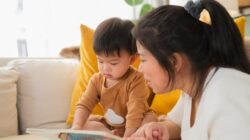 Kapan Anak Bisa Sebutkan Namanya? Ini Tahapan Perkembangan Bahasa Anak Usia Dini