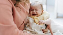 Perubahan Bentuk Kepala Bayi: Penyebab dan Tanda Waspada
