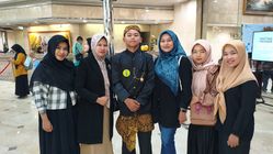 Siswa SMPN 4 Wado Wakili Sumedang di Festival Bahasa Ibu Jawa Barat 2025