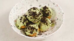 Resep Donat Yunani Saus Pandan, Camilan Manis yang Disukai Anak-anak