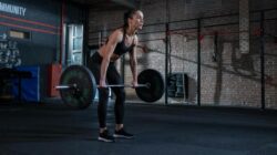 Apakah Latihan Kekuatan Bantu Turunkan Berat Badan?