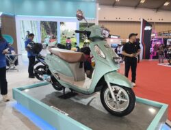 Panggung Suzuki Access 125 dan Yamaha XMAX TechMAX Mencuri Perhatian Pengunjung IMOS 2025