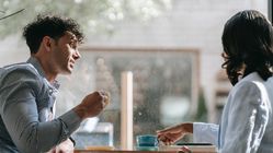 Dari Kantor ke Meja Makan, Cara Efektif Mengatasi Mansplaining