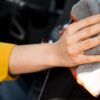 Lap Microfiber atau Kanebo, Lebih Aman Mana untuk Cat Mobil?