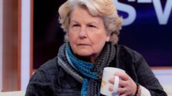 Sandi Toksvig’s dig unearths shocking teenage skeleton Sandi Toksvig’s dig unearths shocking teenage skeleton