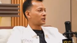 Fedi Nuril Ceritakan Perjuangan di Balik Layar Film Pangku: Rela Menginjak Air Got Penuh Kotoran, Termasuk Belatung Fedi Nuril Ceritakan Perjuangan di Balik Layar Film Pangku: Rela Menginjak Air Got Penuh Kotoran, Termasuk Belatung