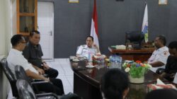 Wali Kota Weny Gaib Pimpin Penertiban Miras di Kotamobagu: Ratusan Botol Disita, Siap Dimusnahkan! Wali Kota Weny Gaib Pimpin Penertiban Miras di Kotamobagu: Ratusan Botol Disita, Siap Dimusnahkan!