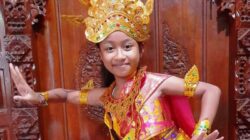 Mahkota di Kepala Anak-Anak: Panggung, Ambisi, dan Masa Kecil yang Dikorbankan