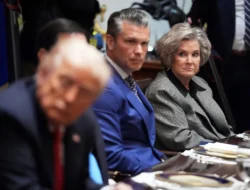 MAGA goes knives out on White House chief of staff Susie Wiles